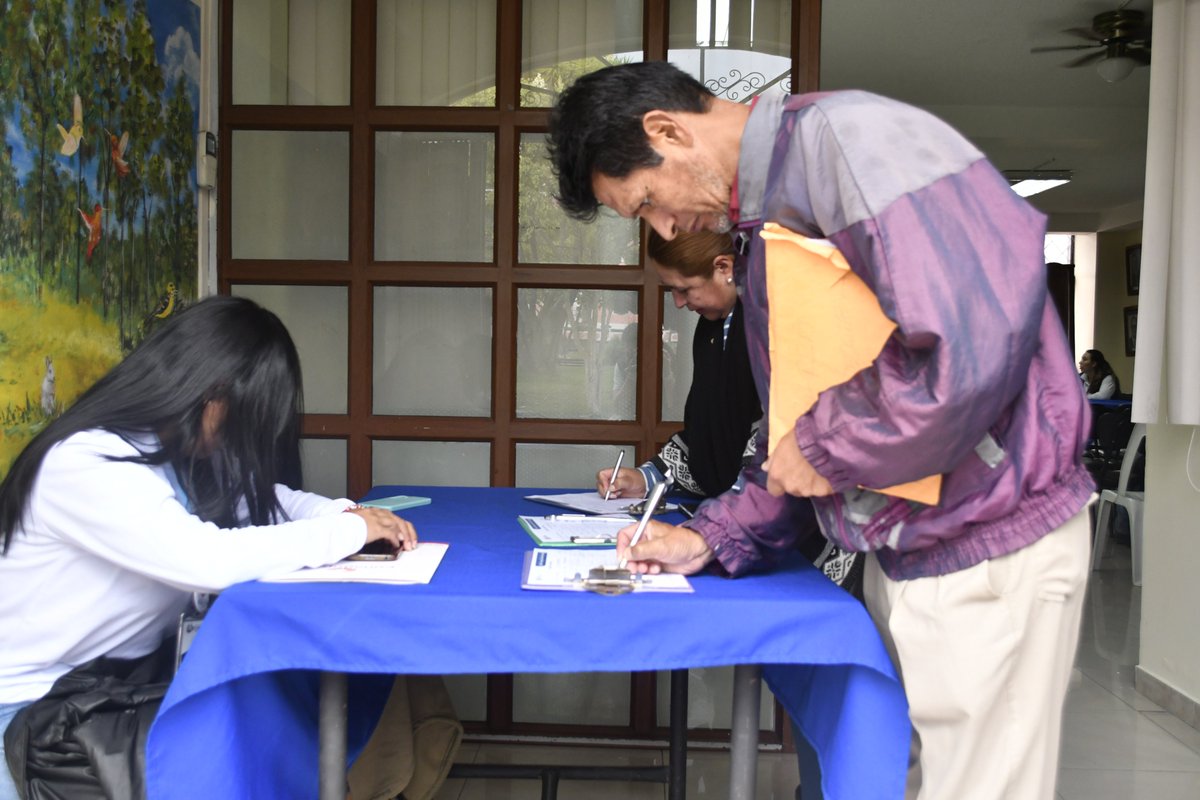📊 Con más de 60 representantes ciudadanos, Conocoto aprobó el Anteproyecto del Presupuesto 2026 en la Asamblea Parroquial Ciudadana.

🤝 Participación ciudadana que impulsa el desarrollo parroquial.
#ConocotoAlDía #ConocotoRenace