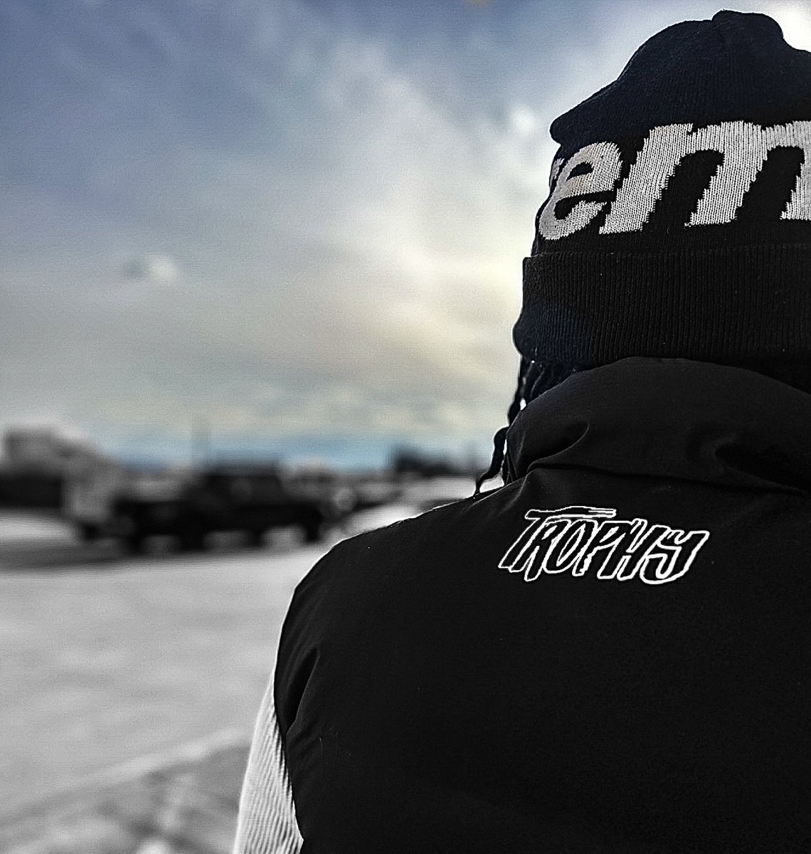 Trophy 🏆Bubble vest 🍂 11•3•25
Everythingtrophy.com