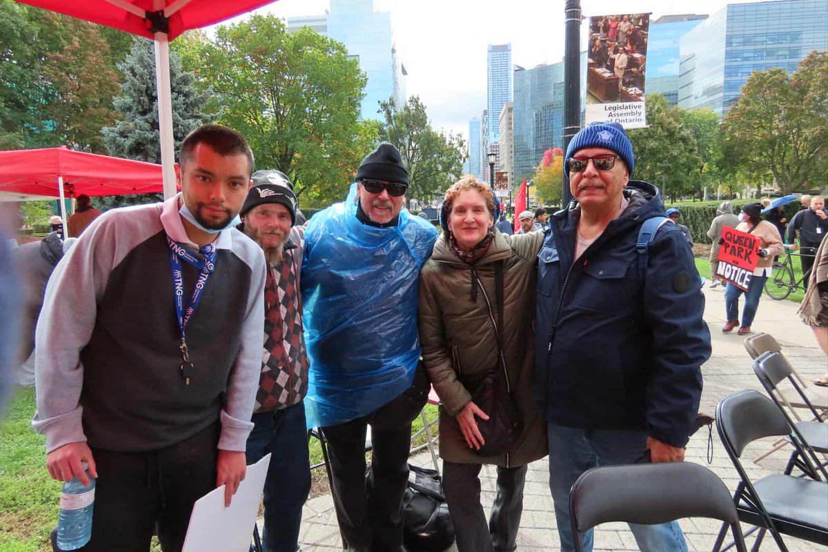 Food is a right - no one should have to choose between rent and groceries!

We joined <a href="/nyhfb/">North York Harvest</a>, <a href="/ACORNCanada/">ACORN Canada</a>, and community partners at Queen’s Park (“Queen’s Park on Notice”) to demand fair wages, stronger social assistance, and rent control. 

We stand together for change.
