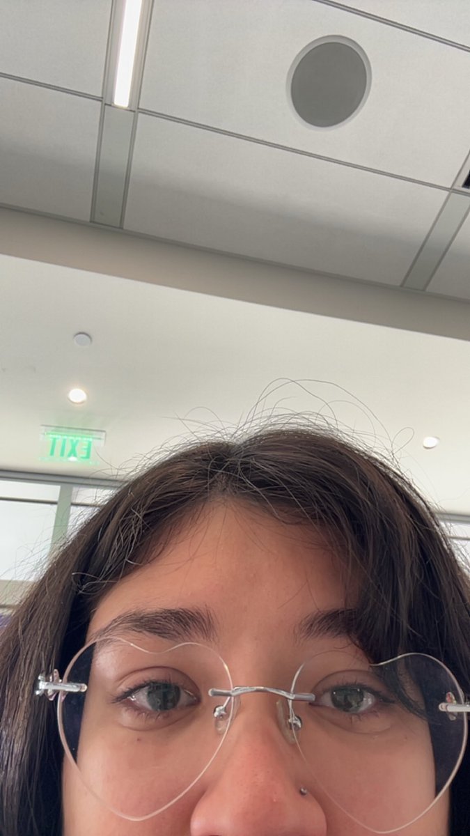 gigisvignette's tweet image. #sad