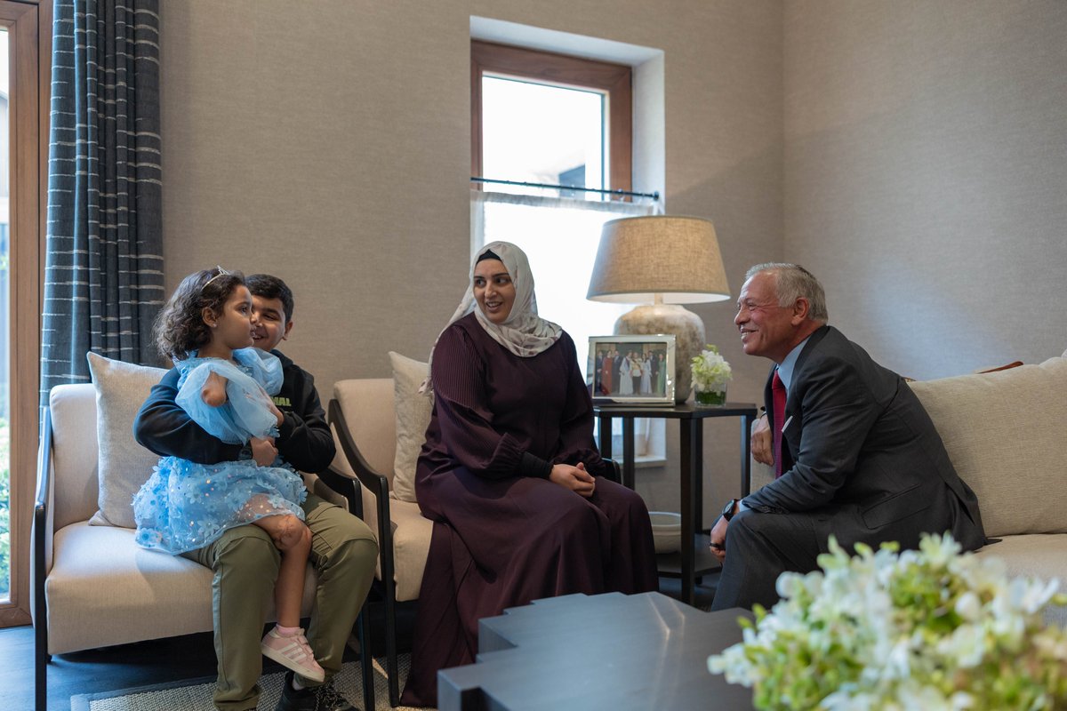 Their Majesties King Abdullah II and Queen Rania Al Abdullah are interviewed in the BBC Panorama documentary ‘The King of #Jordan and the Children of #Gaza.’

Details:
rhc.jo/g/73307
