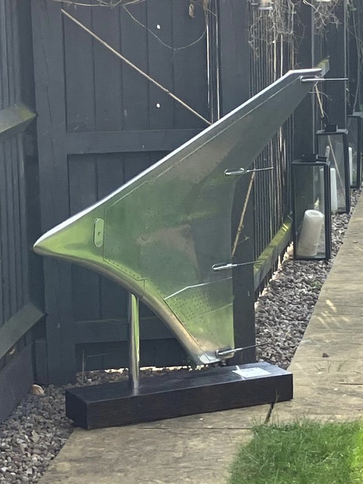 Aerotiques's tweet image. It’s fair to say the X has gone decidedly #FarRight since @elonmusk took over, with a fair old bit of #FarLeft chucked in too.  We don’t really care where your politics are but, when  it comes to an Airbus, it doesn’t get any more far left or right that this!  

We’ve acquired