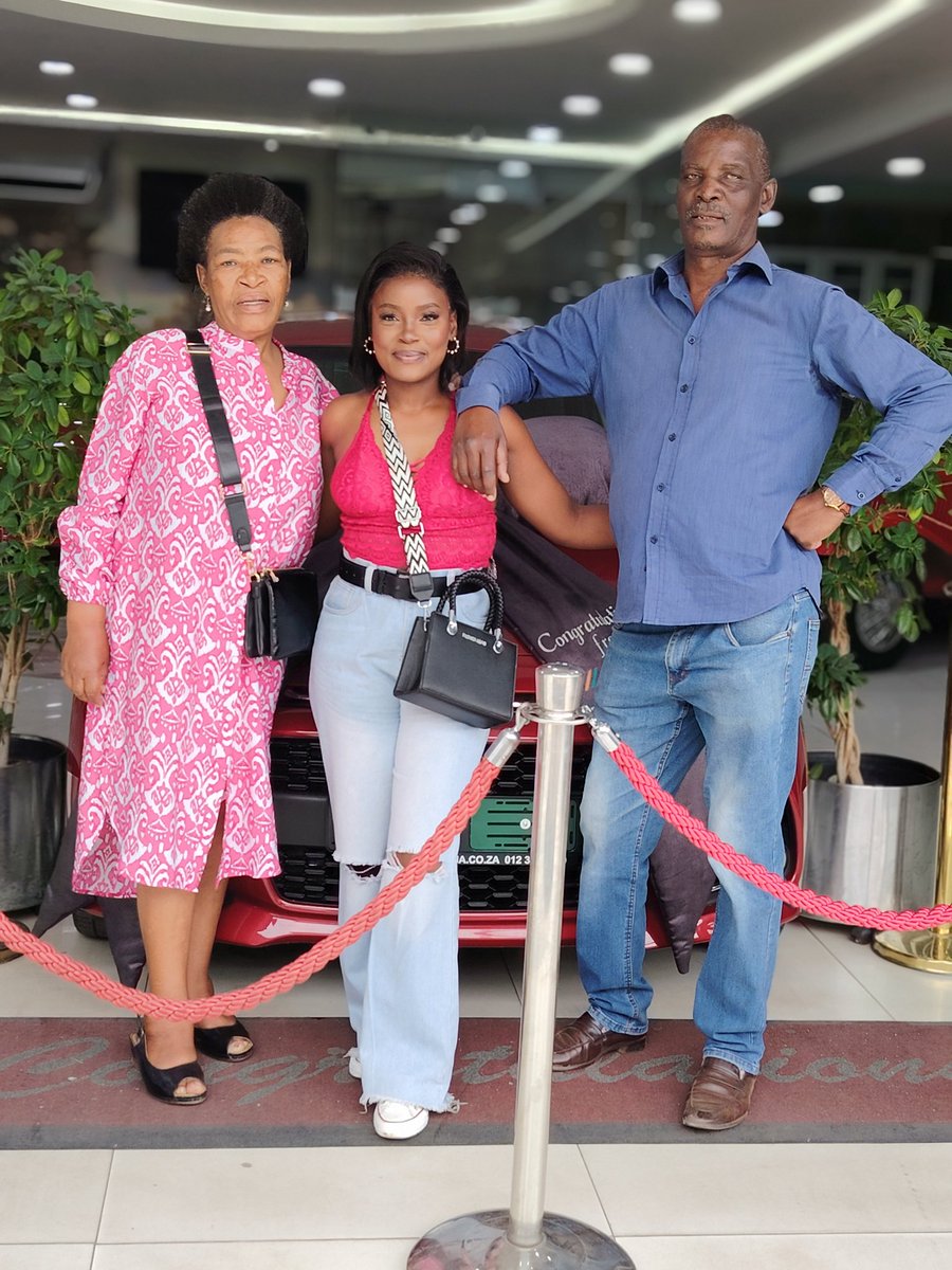 Neo_Bosega's tweet image. My wins are definitely my parent's wins too.
God has done it for me once again 🥹🥹🥹