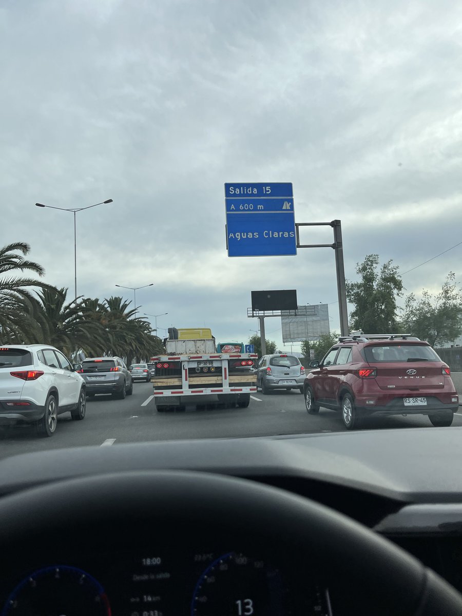 Que onda este nivel de taco en <a href="/Vespucio_Norte/">Autopista Vespucio Norte</a> desde el aeropuerto empieza, ni por pagar tag nos salvamos