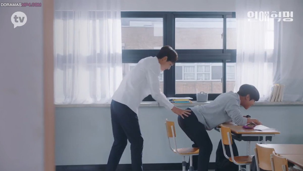 iiforjihoon's tweet image. Ver a Joo Young esforzándose con ejercicios y mil cosas para ser más alto es súper divertido JAJAJAJAJAJAAJAJA. Es tan lindo tal como es! 😭🤏🏻

#LoveRevolution #LoveRevolutionEp21