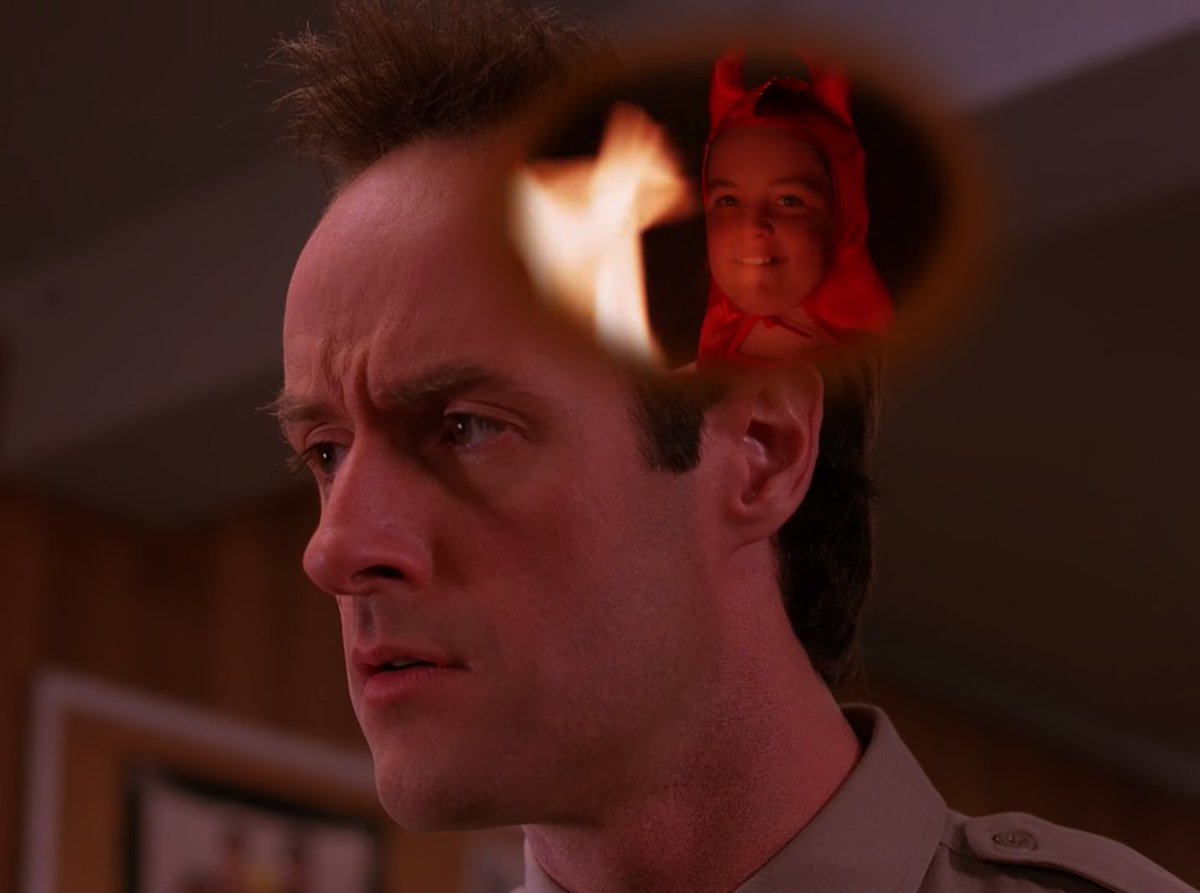 Twin Peaks - S02E12 - Frame 2087 of 2788