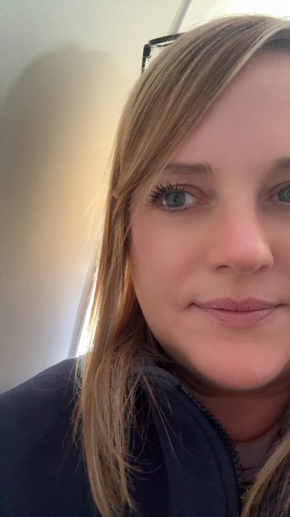 BeansSlots's tweet image. Headed to our Happy Place. Dreaming of Grand Jackpots, black out curtains, jacuzzi tubs, and beautiful friends! Peppermill Reno, get ready for Beano!🤣😍❤️ @RenoPeppermill