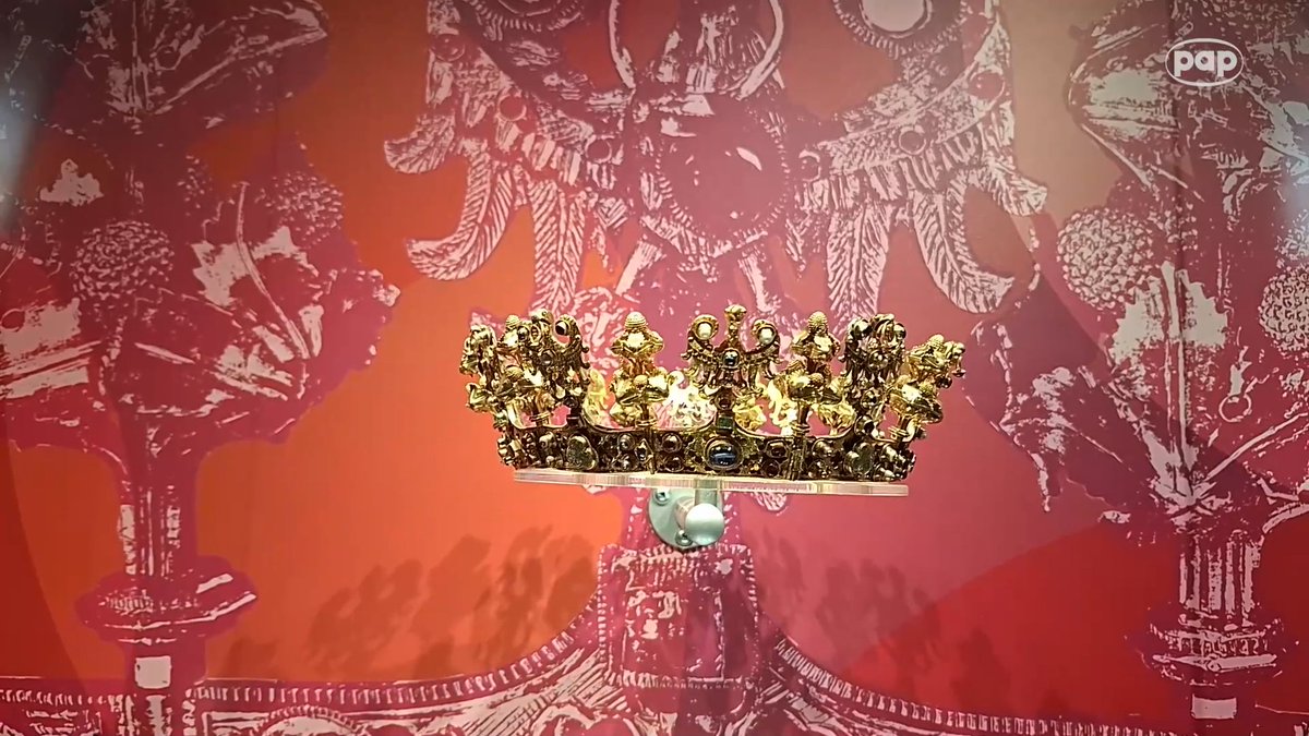 dziejepl's tweet image. Tegoroczna odsłona ekspozycji koncentruje się wokół najcenniejszego zabytku skarbu – królewskiej korony ślubnej z XIV wieku. #skarb
dzieje.pl/wiadomosci/kur…