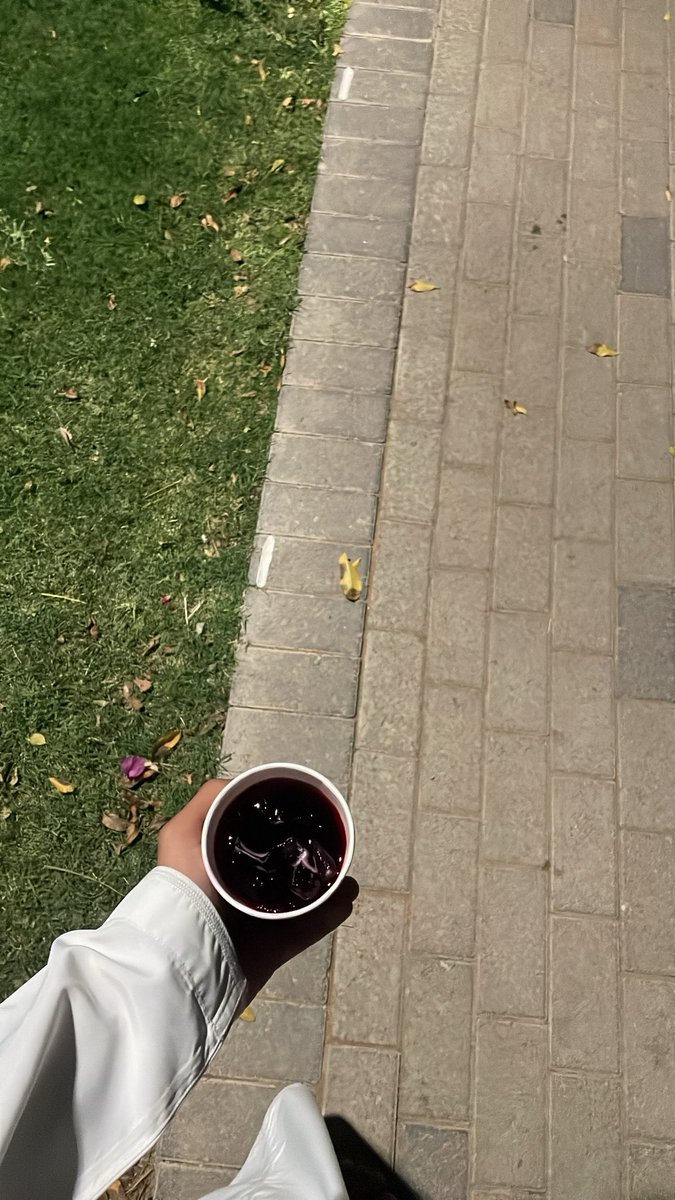 7h00d's tweet image. عشوائيات سوقق السييح 😂❣️.