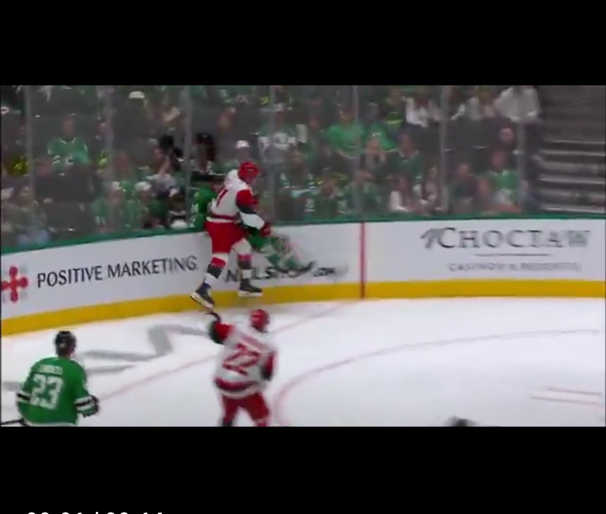Roger_dornJD's tweet image. Yes the clean bit with his feet on the ice…

#wanker