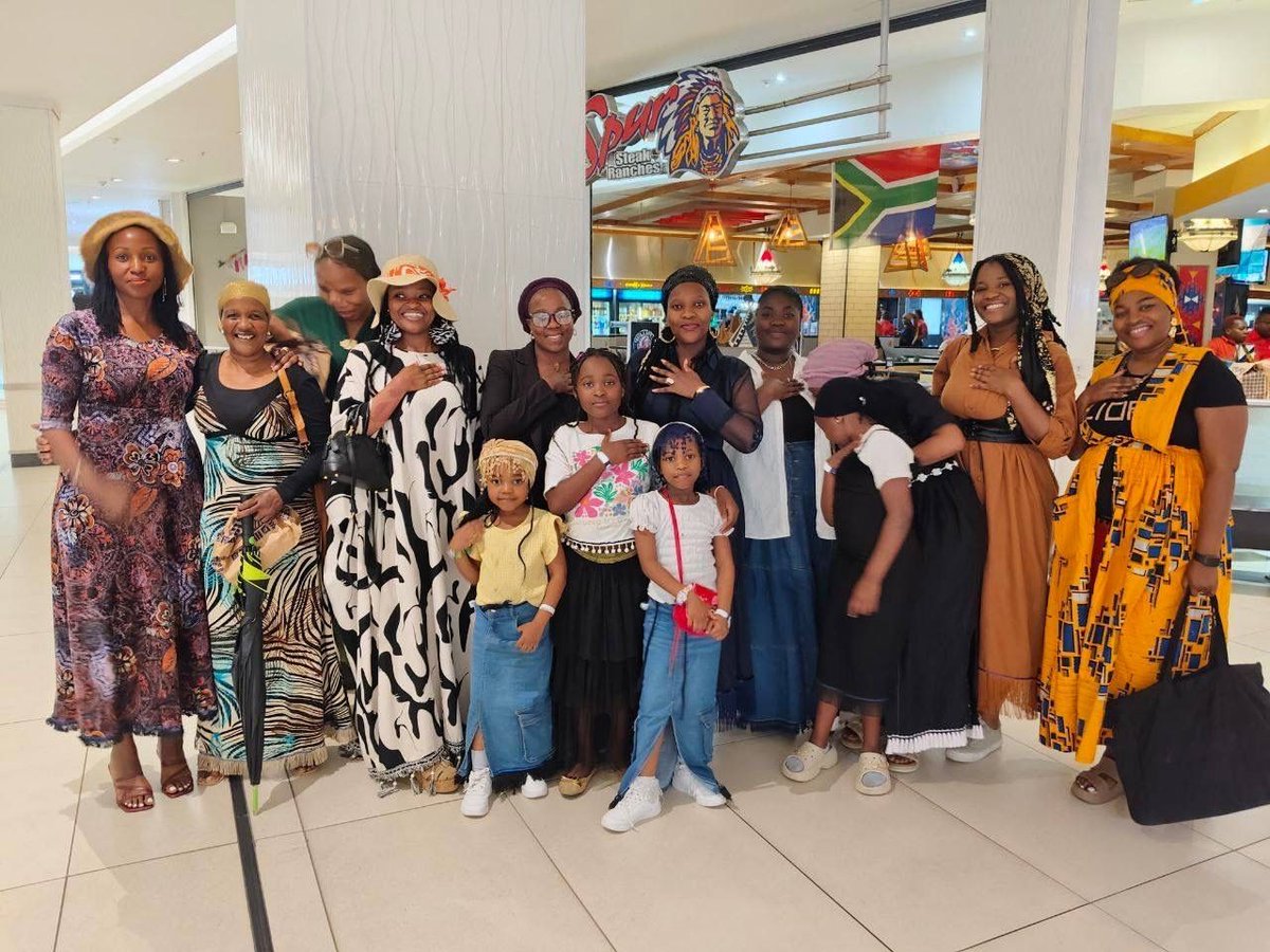 iuicsouthafrica's tweet image. The Family came out in unity and enjoyed a movie and restaurant together in joyfulness!

#IUICSouthAfrica #Unity #Brethren #Family #Nathanyel7