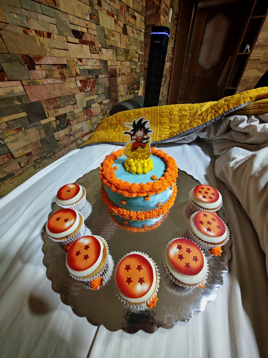 Miren que increíble!!! La amo tanto, me dio el cumpleaños más hermoso de mi vida!!! <a href="/CesyHi/">HiCesy</a> gracias amor!!!