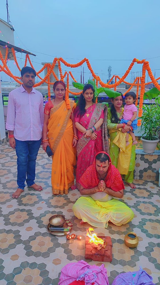 ashushrey's tweet photo. लोक आस्था के महापर्व छठ के संध्या अर्घ्य की आप सभी को हार्दिक शुभकामनाएं। #जय_छठी_मैया 🙏🙏😇 https://t.co/GRbbOjkeLu