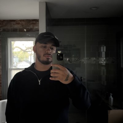 juannch07's tweet photo. #NewProfilePic https://t.co/M4P5yxErb3