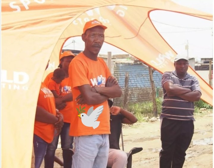 development_fc's tweet image. Twitter Fam, kindly help  the Family of our Player Kamano Mafitoe, who lost his Father.Assist them reduce funeral burden with donations.
Donations can be made
Tyme Bank
Acc No : 53000814825
Acc Name : Liverpool Development FC
Branch Code :678910
🙏