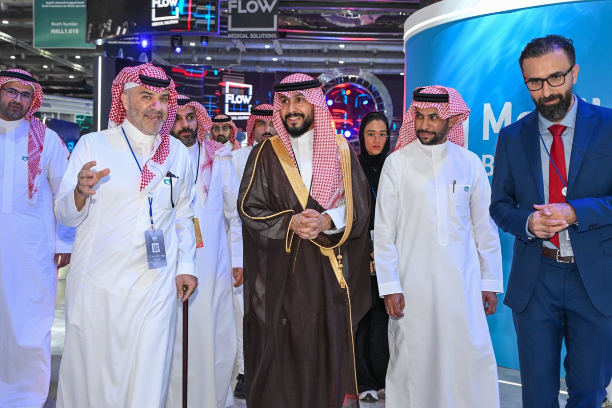 سعدنا بزيارة معالي نائب وزير الصحة للتخطيط والتطوير، 
م. عبدالعزيز الرميح لجناح #موبايلي_أعمال خلال #ملتقى_الصحة_العالمي_25 حيث اطلع على أحدث ابتكاراتنا التقنية لتعزيز الصحة الرقمية