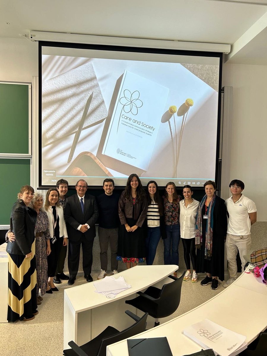 Gracias al tribunal, <a href="/javier_rocafort/">Javier Rocafort Gil</a>, <a href="/HildegartGlez/">Hildegart Gonzalez Luis (Prof.👩‍🏫& researcher🧐)</a> y Sofía Zambrano, y a mis directores Beatriz Gómez y <a href="/ccentenocortes/">Carlos Centeno</a>.

Esta defensa marca también el cierre de mi etapa en la <a href="/unav/">Universidad de Navarra</a> con el equipo <a href="/AtlantesPC/">ATLANTES Global Observatory of Palliative Care</a>. Un final lleno de gratitud y cariño. ❤️