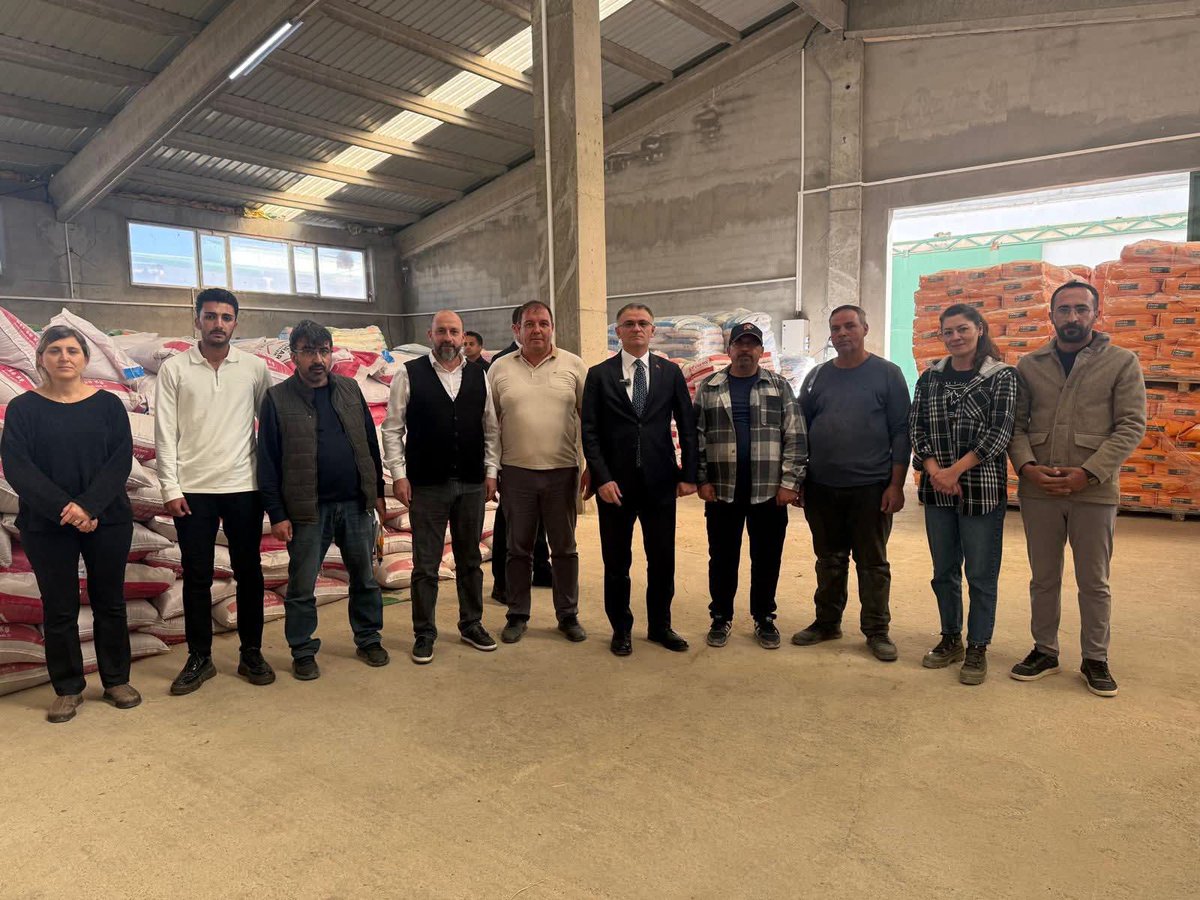 Van Valisi Sayın Ozan BALCI Merkez Birliğimizin Tuşba ilçesindeki "Hayvancılık Üretim Geliştirme ve Eğitim Merkezi"ni ziyaret ederek incelemelerde bulundu. Yakın ilgileri ve büyük destekleri için tekrar teşekkür ederiz.
<a href="/ibrahimyumakli/">İbrahim Yumaklı</a> 
<a href="/valiozanbalci75/">Ozan Balcı</a> 
<a href="/TCTarim/">T.C. Tarım ve Orman Bakanlığı</a> <a href="/tcvanvaliligi/">T.C. Van Valiliği 🇹🇷</a>