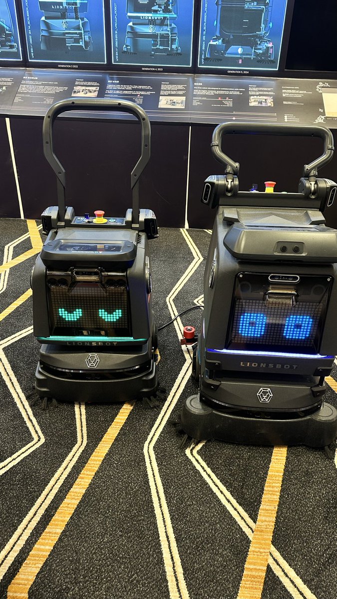OyefusiSamuel's tweet photo. 🤖Feels so great seeing some of the robots I researched on during my undergrad thesis right here at
#ROSCON25 #Singapore https://t.co/OhM5UI33ys