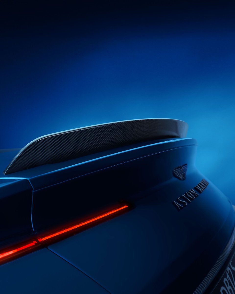 Aston Martin London tweet media