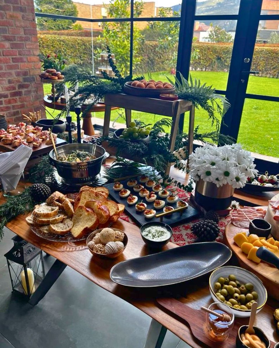 viaetordine's tweet image. En VEO Agency llevamos la creatividad al siguiente nivel, transformando ideas en experiencias visuales que inspiran, conectan y venden.

#VEOAgency #DemoReels #ProducciónAudiovisual #BrandExperience