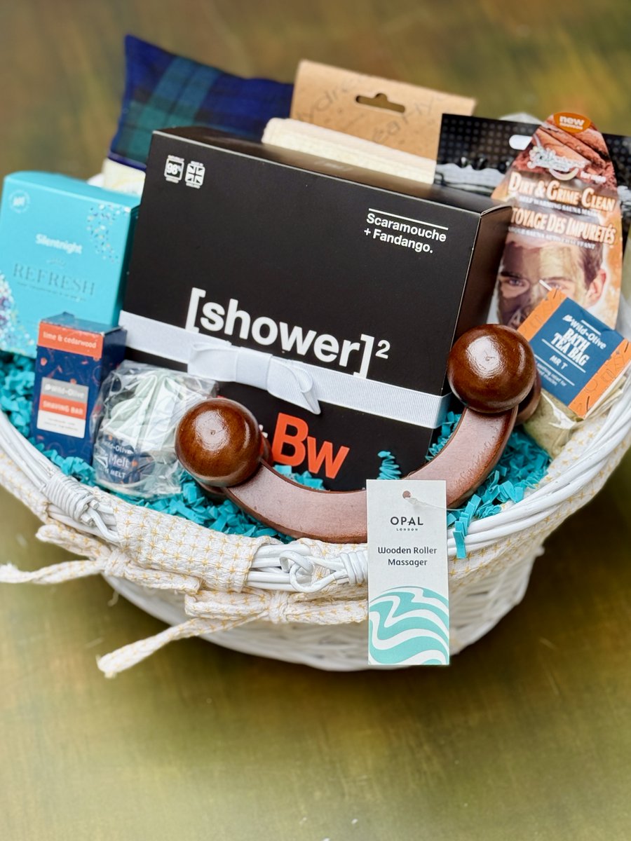 Today's Gift Basket Of The Day is the ''Detoxify For Him Gift Basket" 💆‍♂️🎁

ow.ly/7m1750Xipq3

Follow &amp; RT to enter #prize draw to #win a Gift Basket. 

More info via our blog. 

#dailydispatch #gifts #competition #giftbasketsrule #getwellgiftforhim