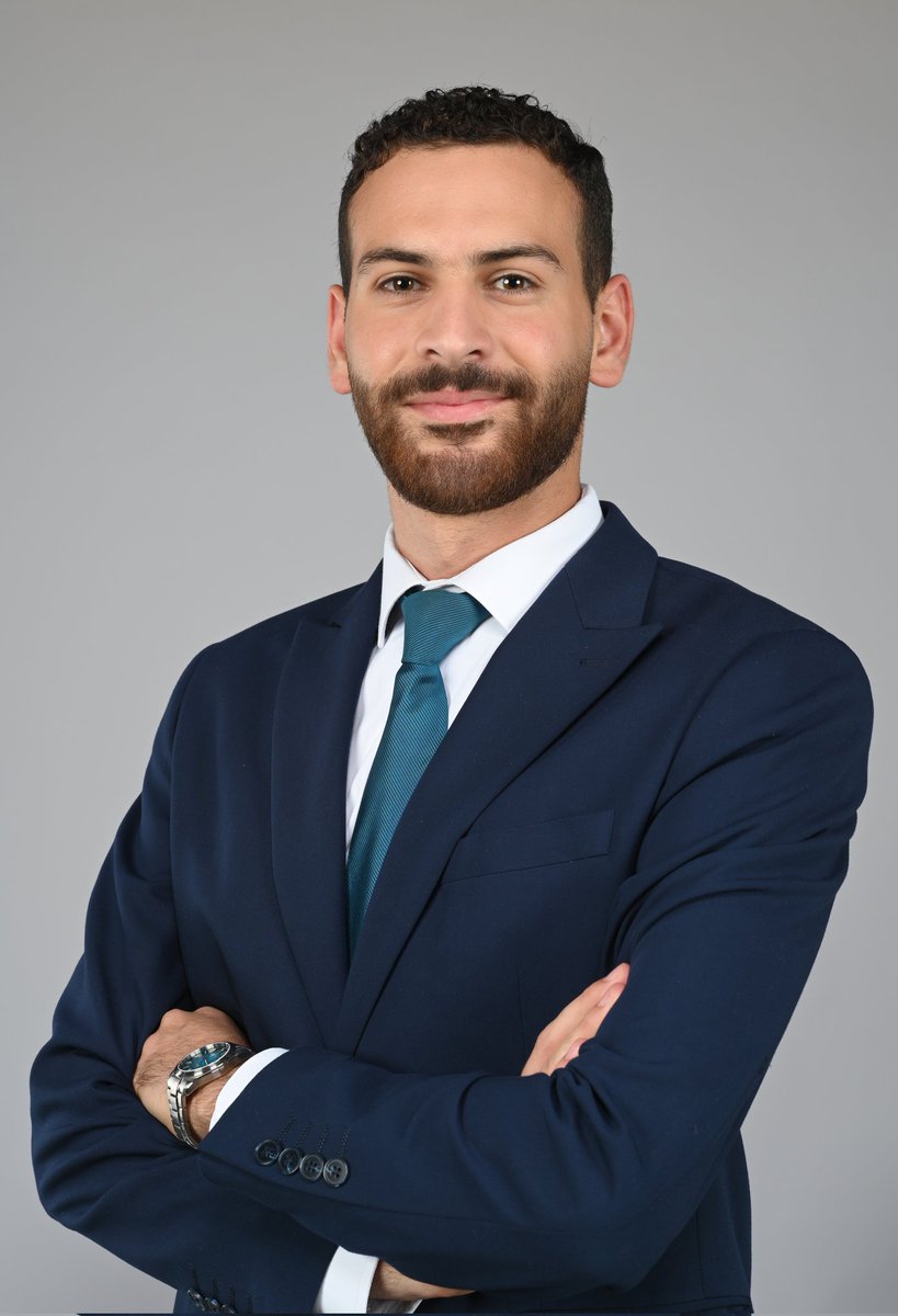 MuneerRawagah's tweet image. Hi #MedTwitter! With interview season in full swing, it’s time for an intro!
Muneer here, a fresh graduate from Jordan. Excited to share that I’ve applied #InternalMedicine for #Match2026.
Grateful to everyone who’s been part of this journey, looking forward to what lies ahead!