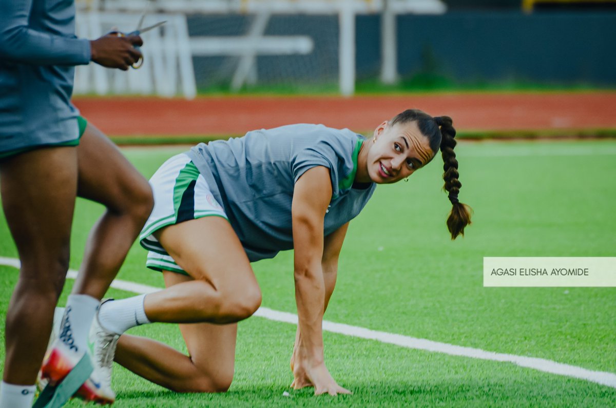 AgasiElisha's tweet image. Ashleigh Plumptre
Focused. Composed. Ready for battle. 💪  
Super Falcons warming up with purpose. 🟢⚪⚽️  
#GameMode #SuperFalcons #Nigeria
