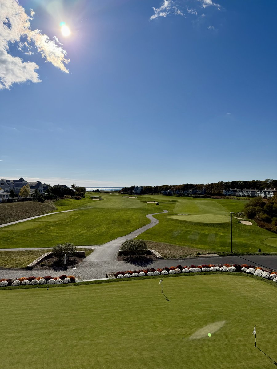 EmersonLotzia's tweet image. the ocean course at new seabury yesterday was fun as hell. great vibes. great weather. great scores. the fellas were dialed in 🎯