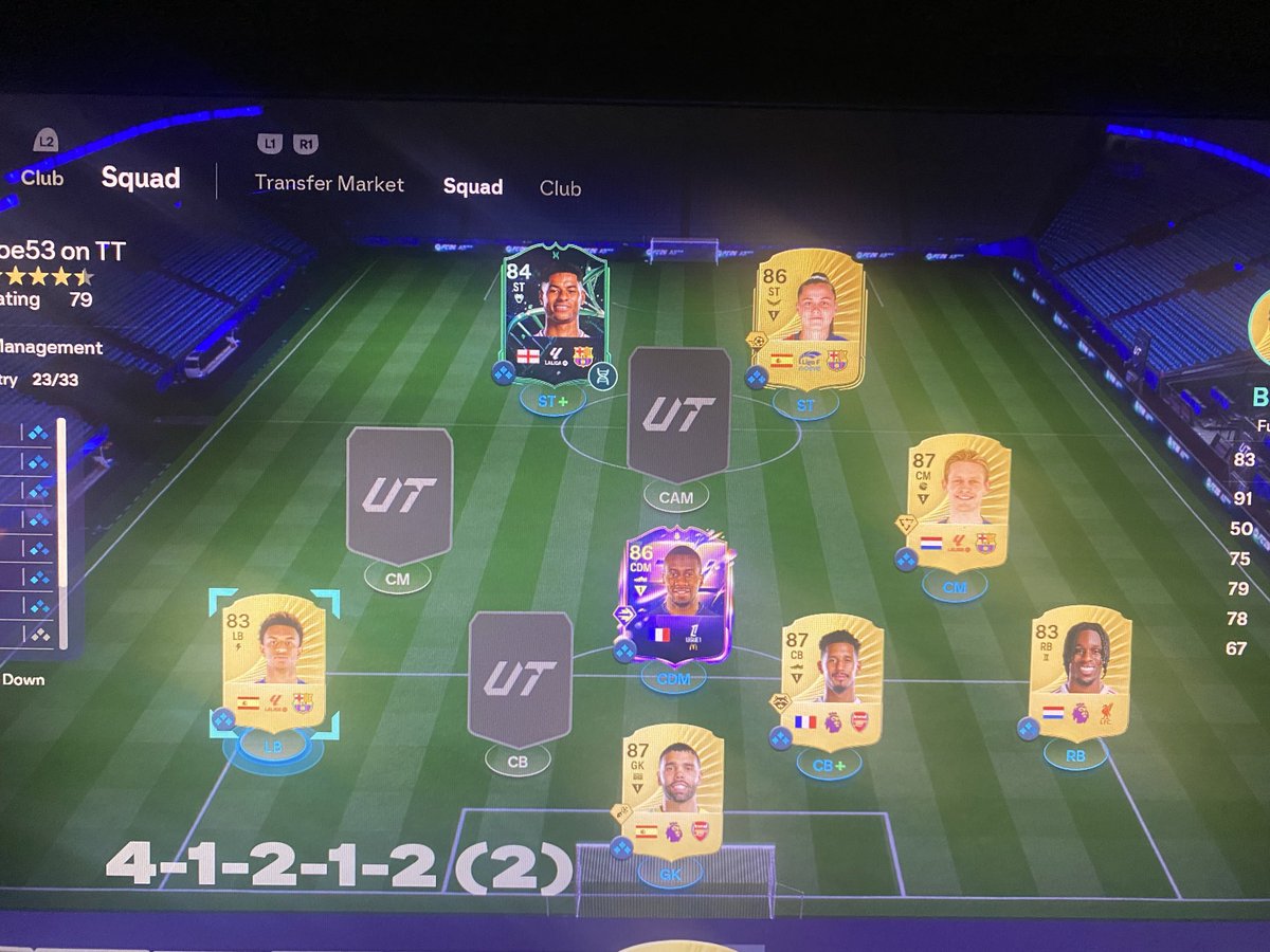 zyxcfn's tweet photo. @RobosFUT Need help with the team! Got 400k https://t.co/K7jpTHnjDQ