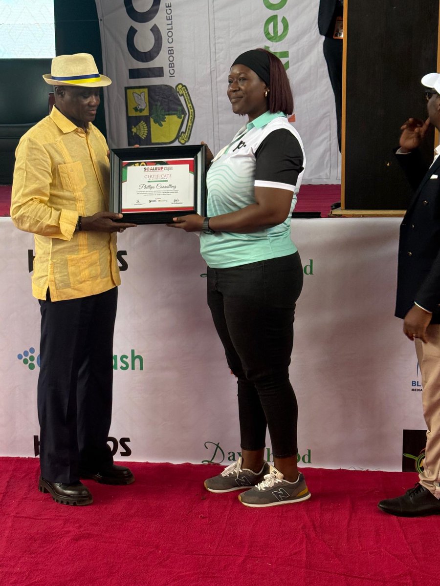 PCLAfrica's tweet image. Proud to be part of conversations shaping Nigeria’s future.
The pcl. team attended ICOBA ScaleUp 2025 themed “Thriving in the New Economy.”
Honoured to receive a Certificate of Appreciation.
Grateful for the insights and connections.
#pcl #ScaleUp2025