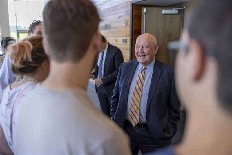 Chancellor Perdue has been inducted into the National Agriculture Hall of Fame. Over his career, he has championed the growers &amp; protectors of our food &amp; natural resources. At USG, we're proud to be educating the next generation of Ag leaders!

Read more: tinyurl.com/perdue-ag-hof