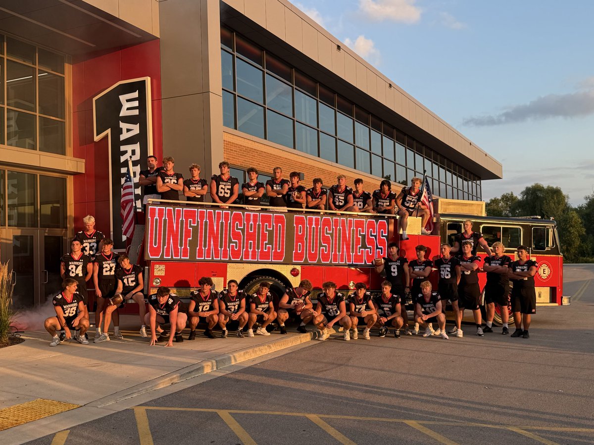 🏈 Huge congratulations to our Muskego Warriors Football program for earning the WFCA 2025 Team Academic All-State Award! 🎓🔥

📚 32 Senior Players | 3.395 Team GPA
We are proud of our seniors for leading with excellence on and off the field! ❤️🖤

wifca.org/news_article/s…