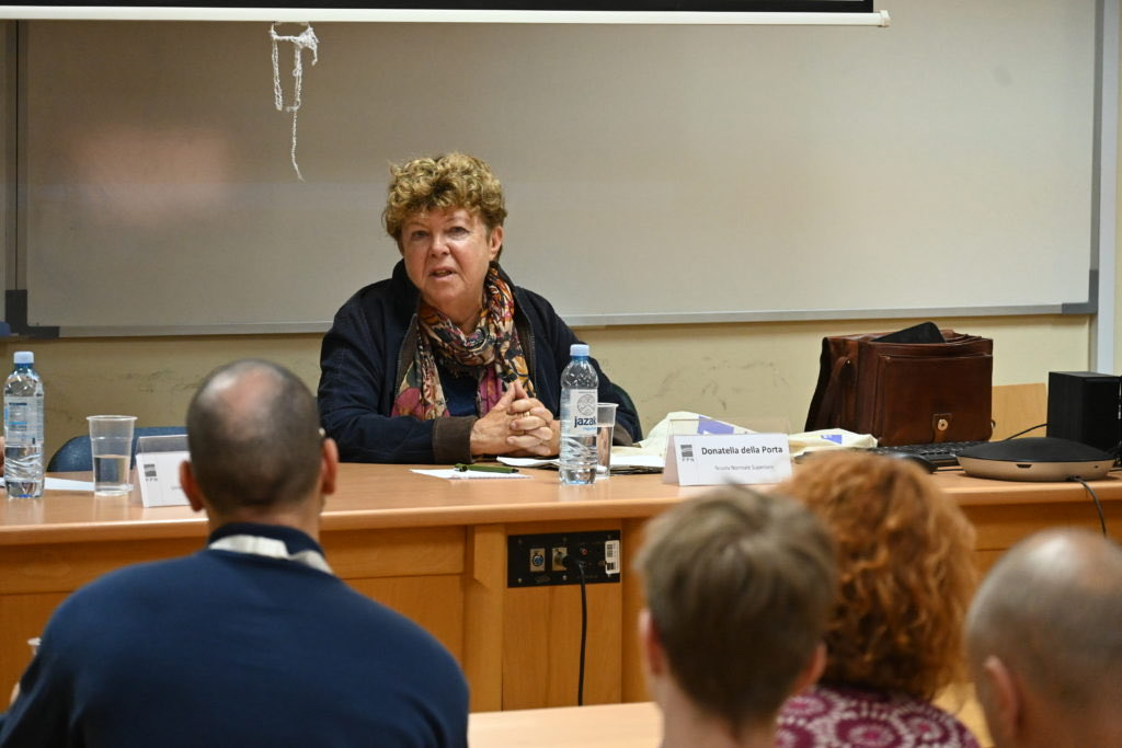 Profesorka dr Donatela dela Porta sa Scuola Normale Superiore iz Firence održala plenarno predavanje ,,Sporna politika akademske slobode: represija i otpor na neoliberalnim univerzitetima“ u okviru drugog dana 19. Sabora politikologa 

#SPSA2025 #UPNS2025

fpn.bg.ac.rs/92222