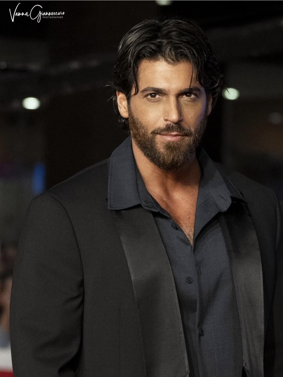Simonet33061597's tweet photo. Ig @vannagiannoccaro
Lo splendore
#CanYaman https://t.co/B40HAUAB74