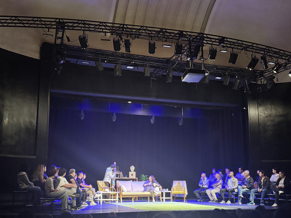 Adanada Tiyatro Festivali varken gitmek lazım 🙃