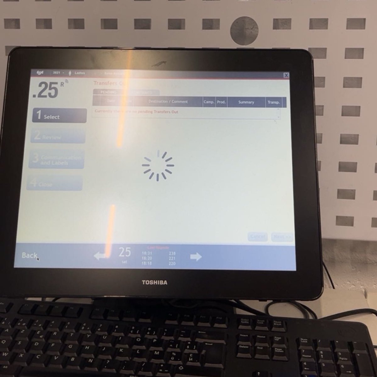 Chaimaelt's tweet image. Par contre j’en ai marre là