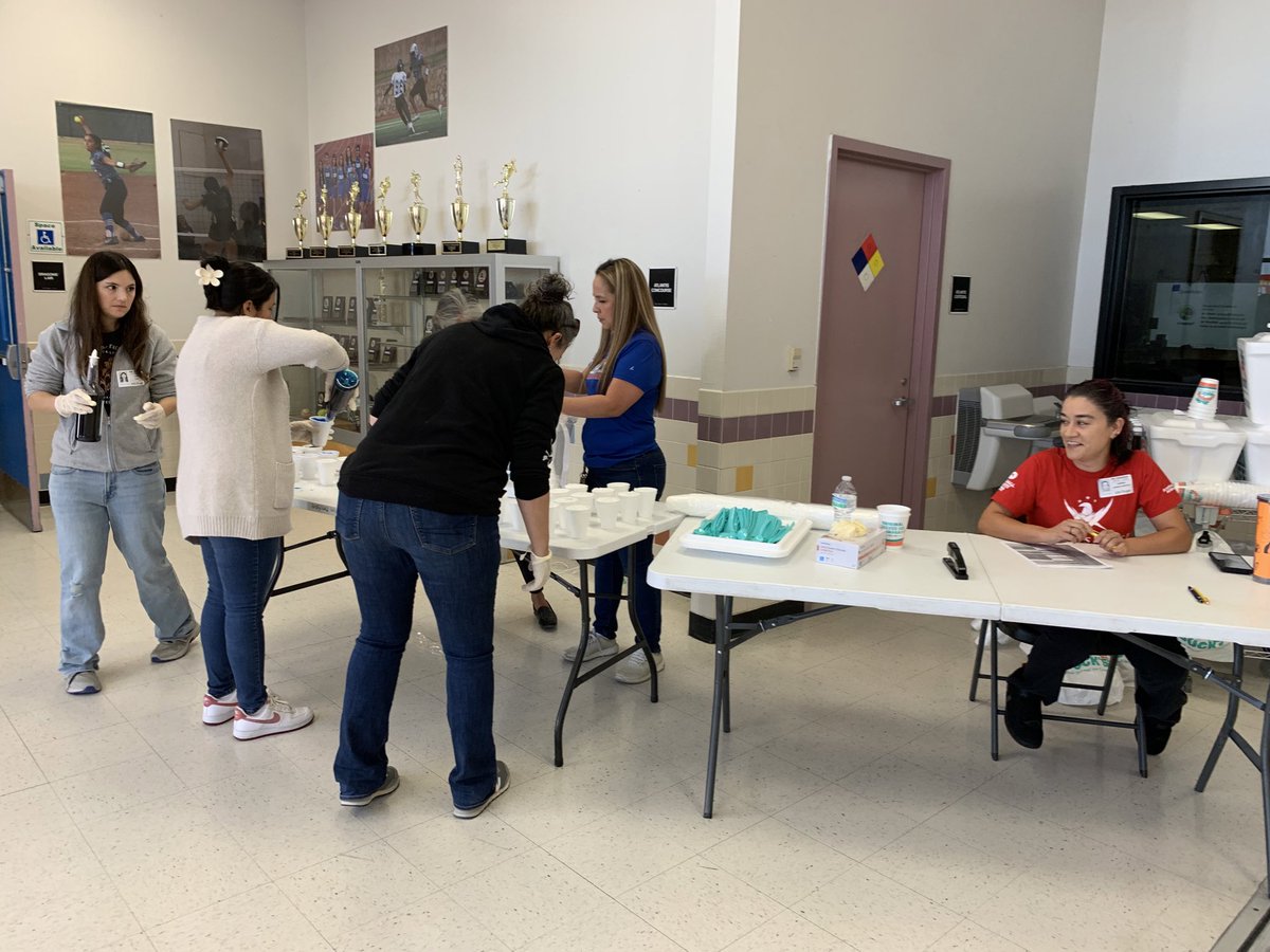 Meets and Masters! Middle school dragons who met the challenge were rewarded today with a Bahama Bucks shaved ice! Thank you to our amazing volunteers! <a href="/JohnDrugan_PK8/">John Drugan PK-8</a>