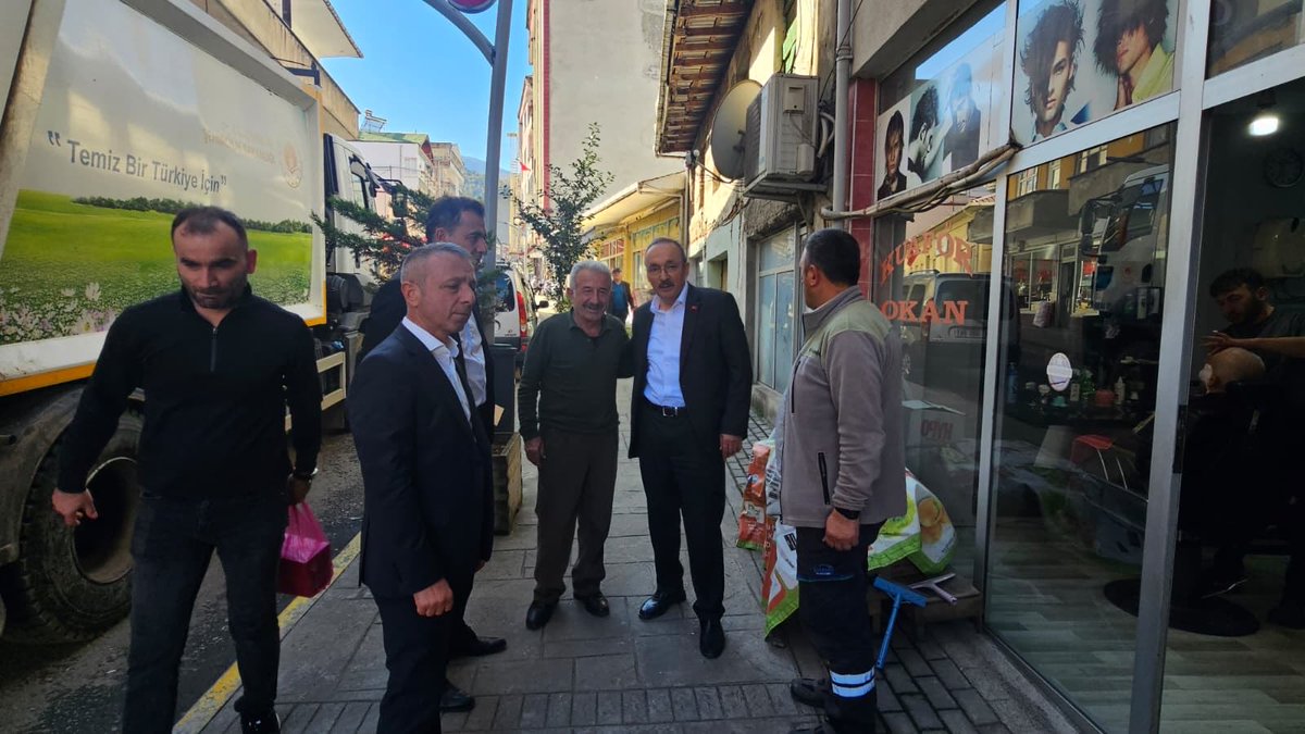 Her fırsatta bir aradayız…

Bugün yoğun işlerimiz arasında kıymetli hemşehrilerimizle de görüşerek pozitif enerjilerinden istifade ettik.

Birliğimiz daim olsun…