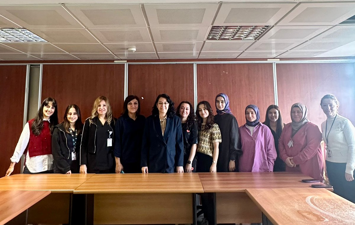 Hastanemizde 30.09.2025-27.10.2025 tarihleri arasında düzenlenen "9. Nütrisyon Hemşireliği Sertifika Eğitim Programını" başarıyla tamamlayan tüm katılımcılarımız sertifika almaya hak kazanmışlardır.
Programı tamamlayan tüm katılımcılarımızı tebrik ederiz.