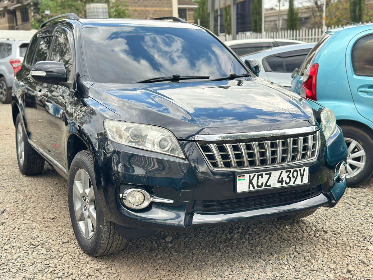 OjMechanisms's tweet image. Toyota Vanguard
YoM: 2013
Rating: 2400cc
Automatic
Sunroof 
Accident free 
Half leather | steering control
Good condition
Asking price: 1.8M (negotiable)
Trade in accepted 
📍Nairobi
📞0792454764