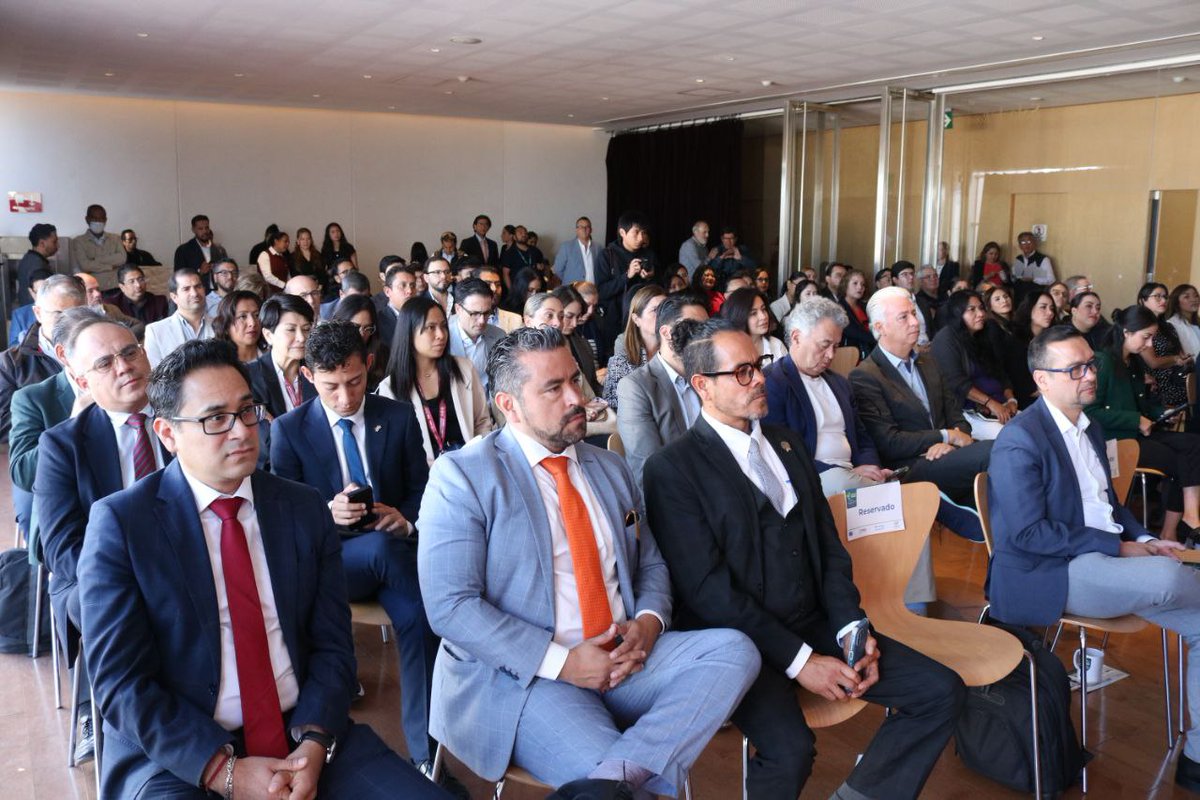 La secretaria <a href="/RebecaBanuelosG/">Rebeca Bañuelos</a> asistió a Presentación del Manual de Simbiosis Industrial para el estado de Puebla, que presidió el titular de <a href="/SedetraGobPue/">Secretaría de Desarrollo Económico y Trabajo</a>, <a href="/VictorGabCh/">Victor Gabriel Chedraui</a>.

🌎♻️Ante empresarios y empresarias, se reiteró el compromiso del gobernador <a href="/armentapuebla_/">Alejandro Armenta</a> con el cuidado