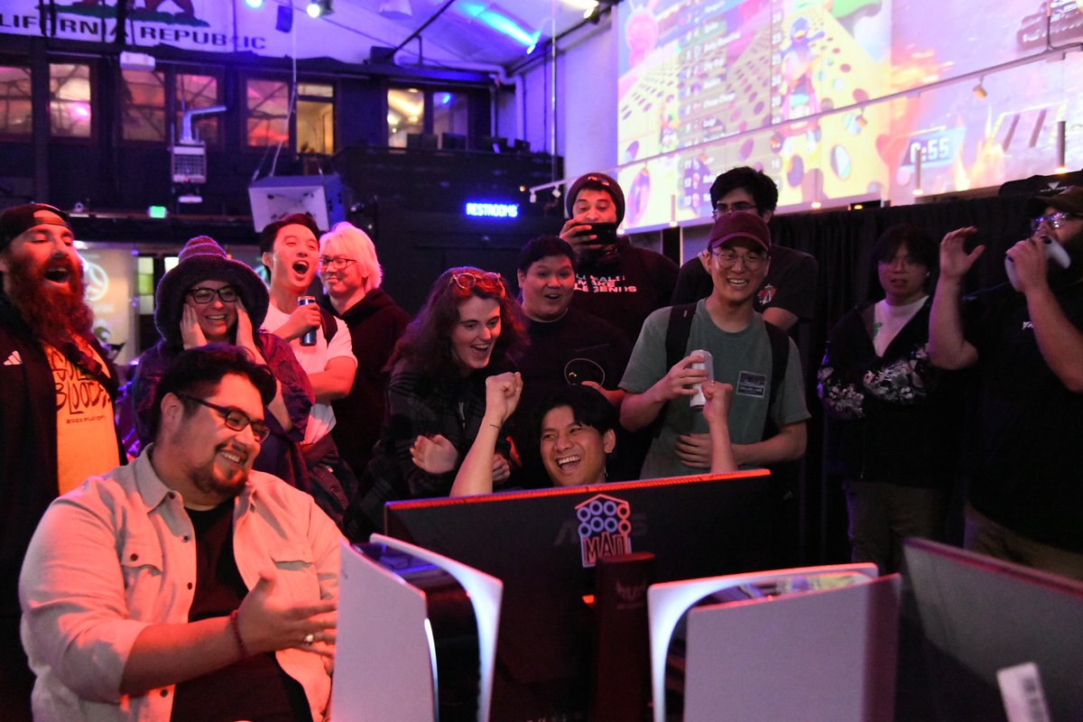 The Full King's Cup 38 Album is now up! Check out the link below for more!
flic.kr/s/aHBqjCyEqk

Don't forget to sign up for the last King's Cup of the year on November 21st! More details at the link below!

start.gg/kingscup