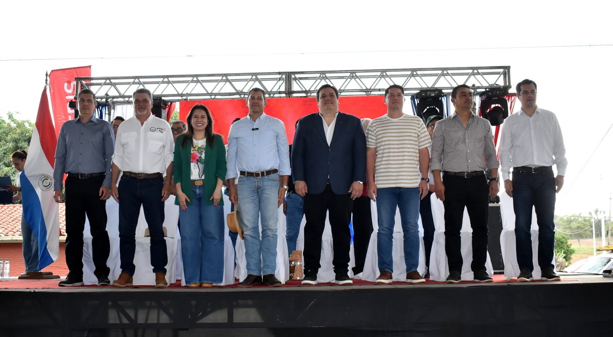 arp_py's tweet image. EN LA EXPO GUAIRÁ 2025 LLAMAN A LA UNIDAD ENTRE PRODUCTORES E INDUSTRIALES
“Los trabajadores unidos podemos hacer grandes cosas”, destacó el Lic. César Sosa Fariña, Gobernador del Departamento del Guairá.
👉acortar.link/EZeH0D