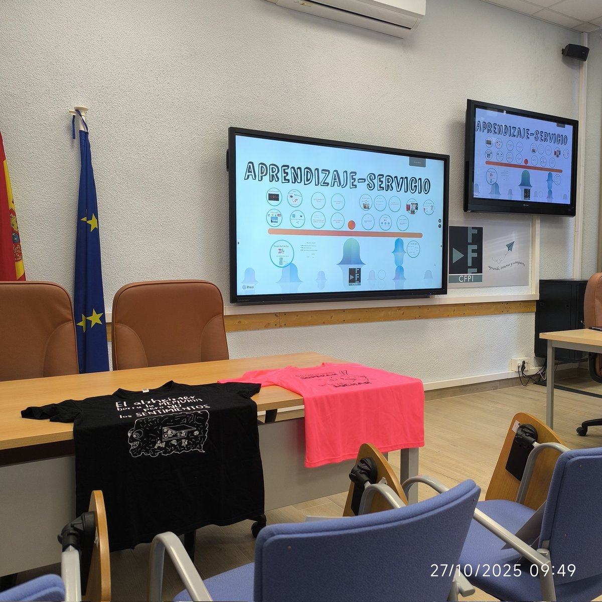 leriLAURAes's tweet photo. @ApSCyL 
@CFPIdiomas https://t.co/Katb4FyTSt