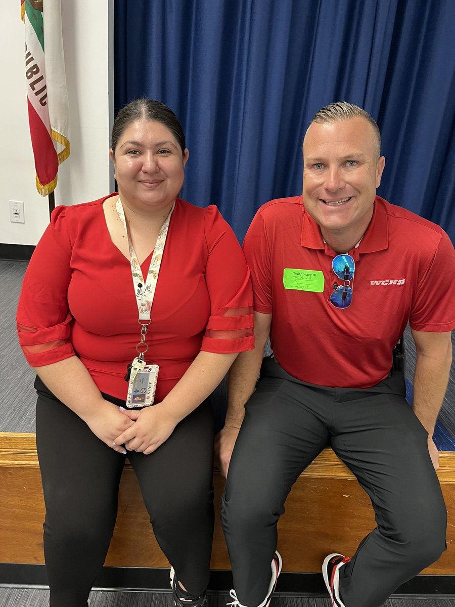 tetzlaff12351's tweet image. Trojans sport red to support Red Ribbon! #ABCUSD