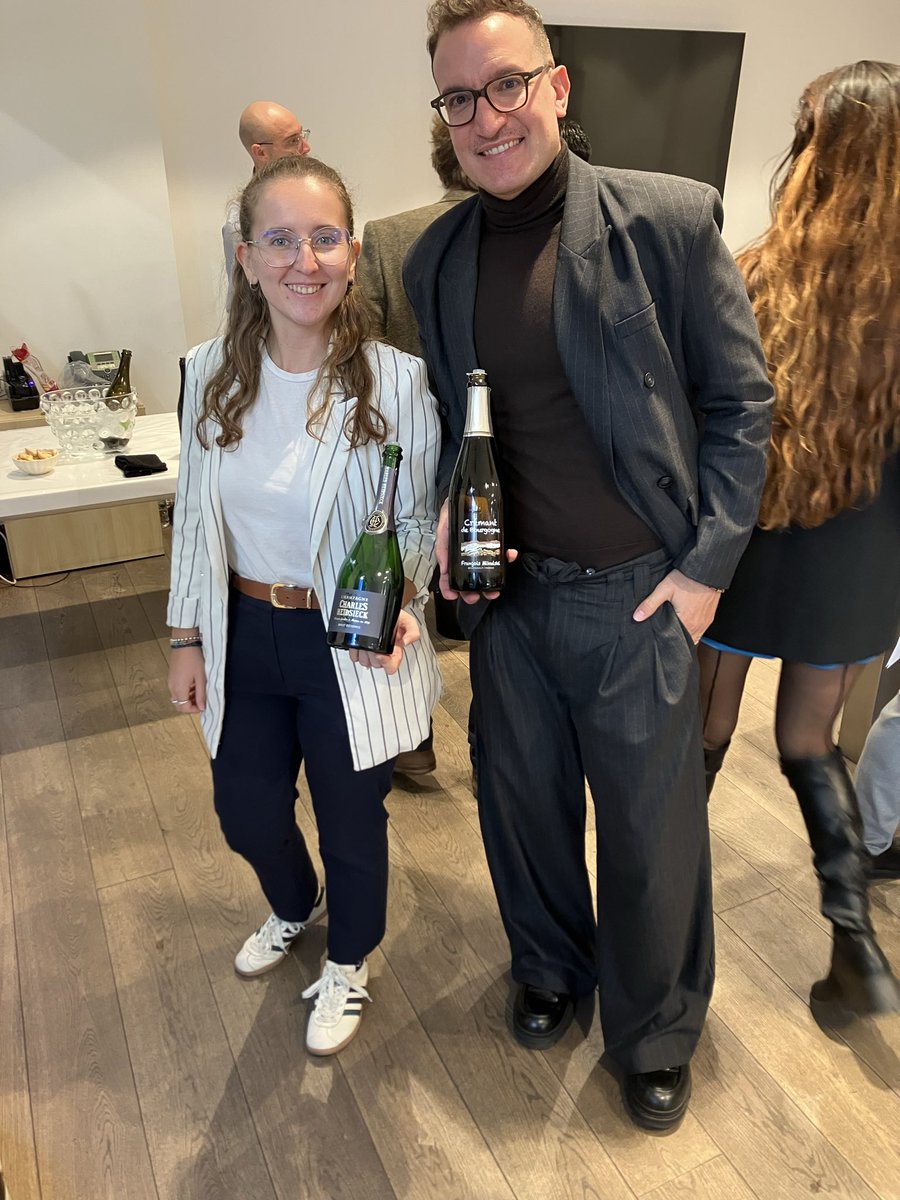 javyaraque's tweet photo. Puertas abiertas espumosos 2025! Festival de burbujas gracias a @vilaviniteca y todas las bodegas que lo permitieron @uvasfelices #aire #cremantdujura #champagne #espumoso #cava #corpinat https://t.co/zORxy7jVN5