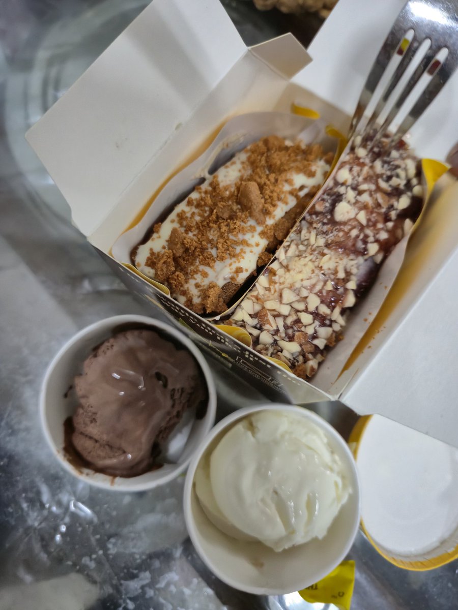 Thank you <a href="/belgianwaffleco/">The Belgian Waffle Co</a> for making our day after long hours of meetings, family life turbulence and new #scrummaster opportunity in process. #belgianwaffle