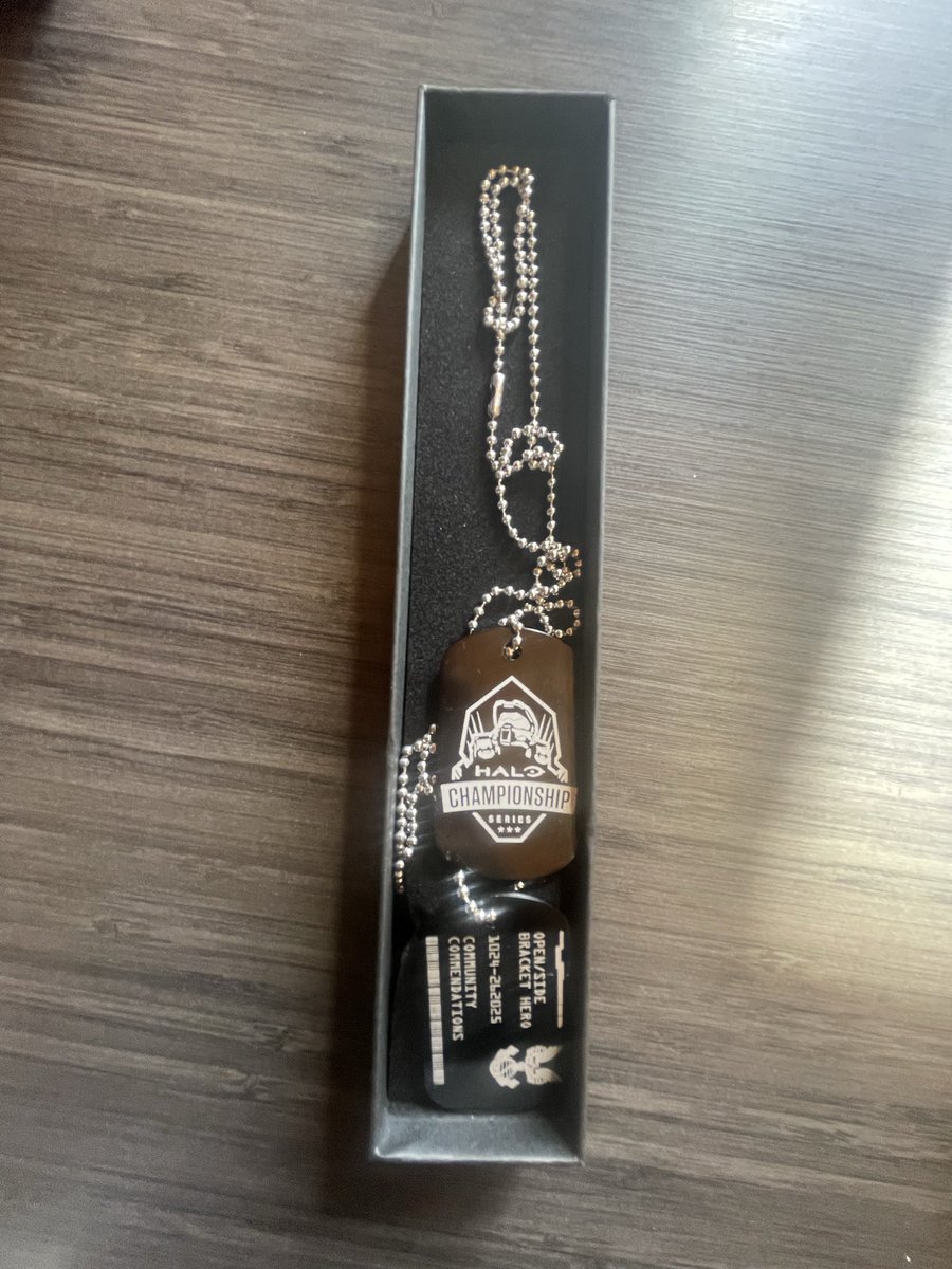 Thank you <a href="/HaloRespawn/">Halo Respawn</a>, <a href="/Ranger_Cali/">Cali ➡️ HCS Worlds</a>, &amp; to anyone that coordinated the Community Commendations

Thank you guys for voting my brother <a href="/Euzey_/">Euzey</a> &amp; I for OPEN/SIDE BRACKET Heroes

Congrats to all the amazing people who got awards, &amp; THANK YOU to whoever voted!

Weekend was a BLAST❗️