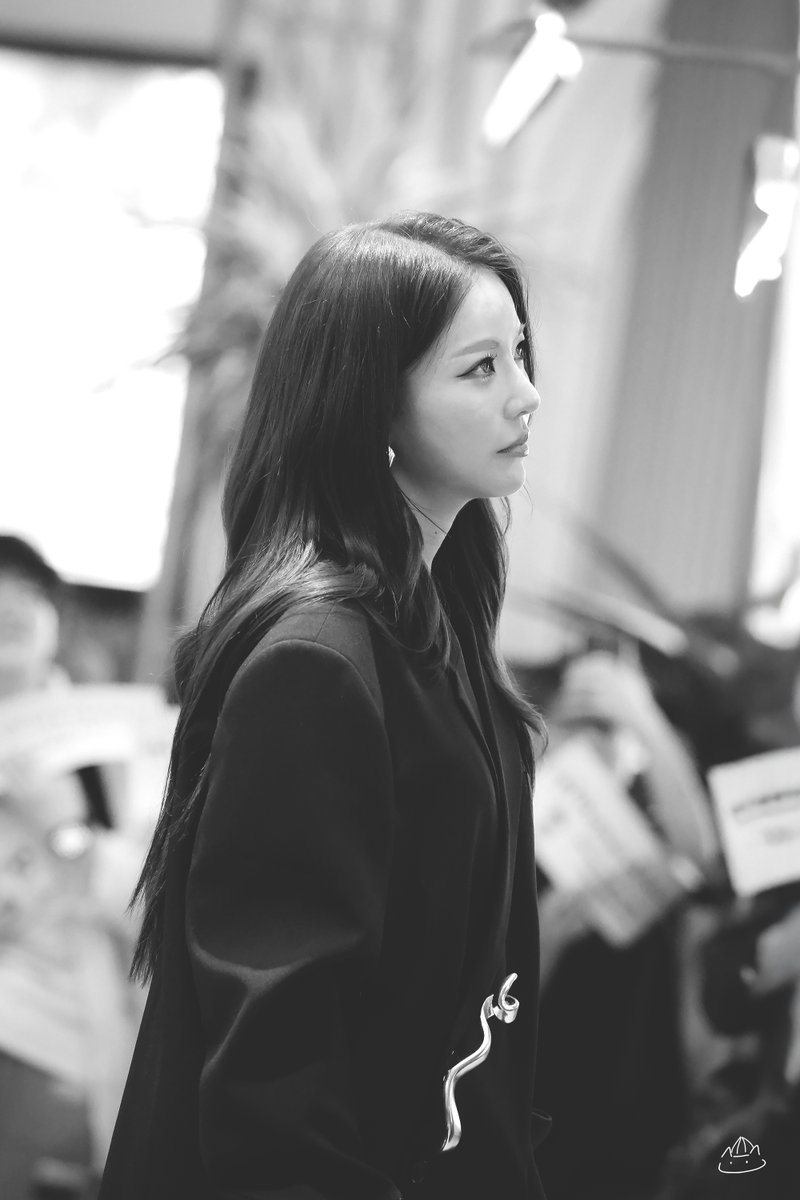 bul250125's tweet image. 251025 May's birthday fansign
don't cry princess 🥲
MAY BDAY GIFTS AND WISHES
#MAY28thBirthdayFansign
#maywyda